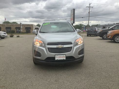 Used 2016 Chevrolet Trax LS FWD image 3