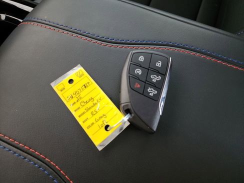 Used 2025 Chevrolet Silverado EV RST AWD/4WD image 44