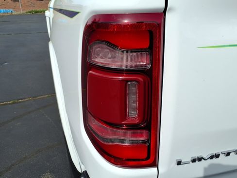 Used 2020 RAM 1500 Limited AWD/4WD image 15