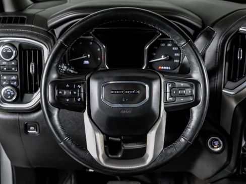 Used 2022 GMC Sierra 3500 Denali AWD/4WD image 17