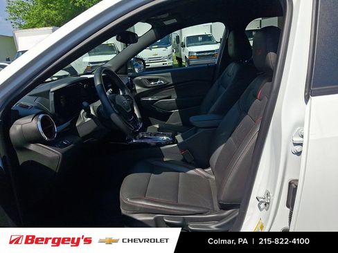 Certified 2025 Chevrolet Trax RS w/ Driver Confidence Package FWD image 15