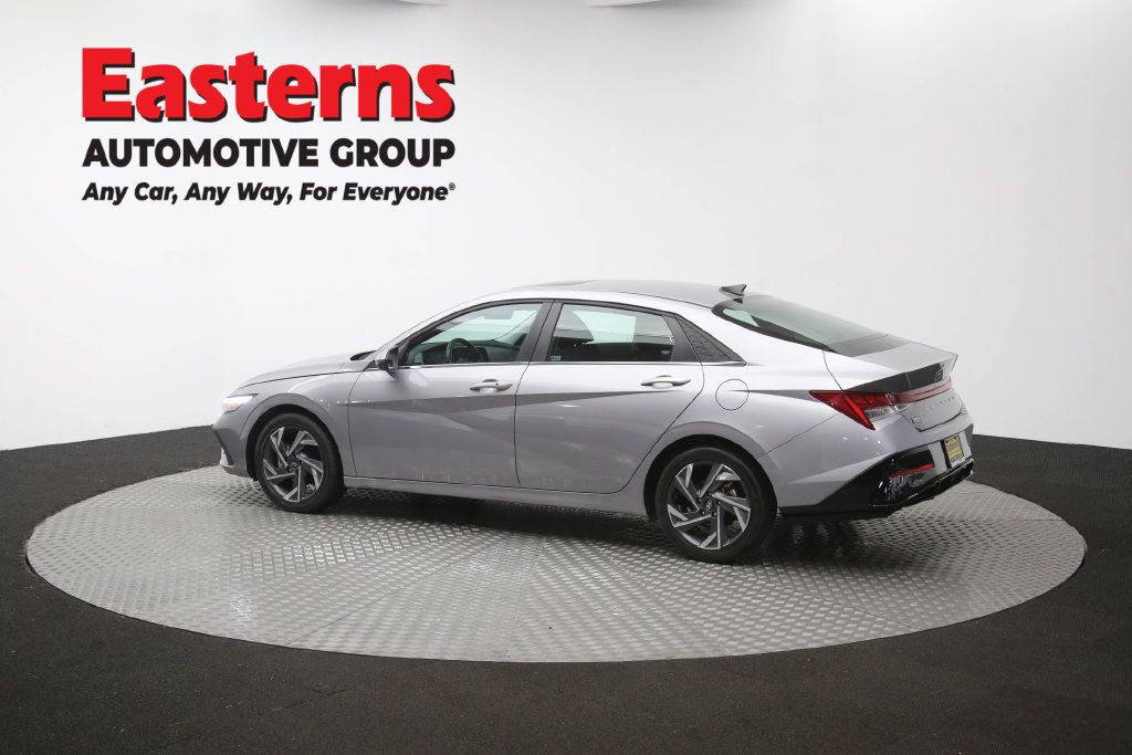 Used 2025 Hyundai Elantra SEL FWD image 67