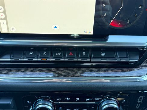 Used 2023 GMC Sierra 1500 Elevation w/ Preferred Package image 17