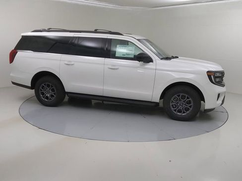 New 2025 Ford Expedition Max Active image 11