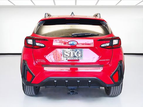 Used 2024 Subaru Crosstrek 2.0i Premium image 5