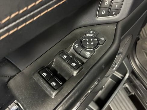 Used 2021 Ford Expedition Max Platinum RWD image 11