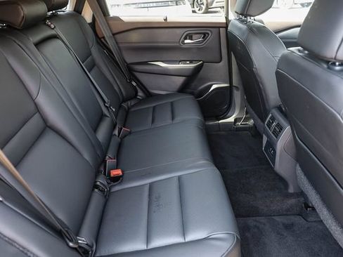 Used 2023 Nissan Rogue SV w/ SV Premium B Package FWD image 22