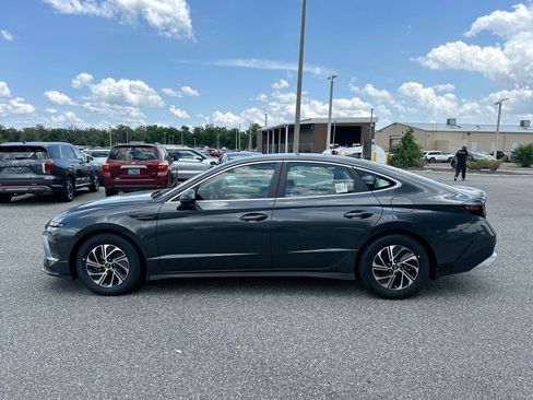 New 2026 Hyundai Sonata Blue FWD image 5