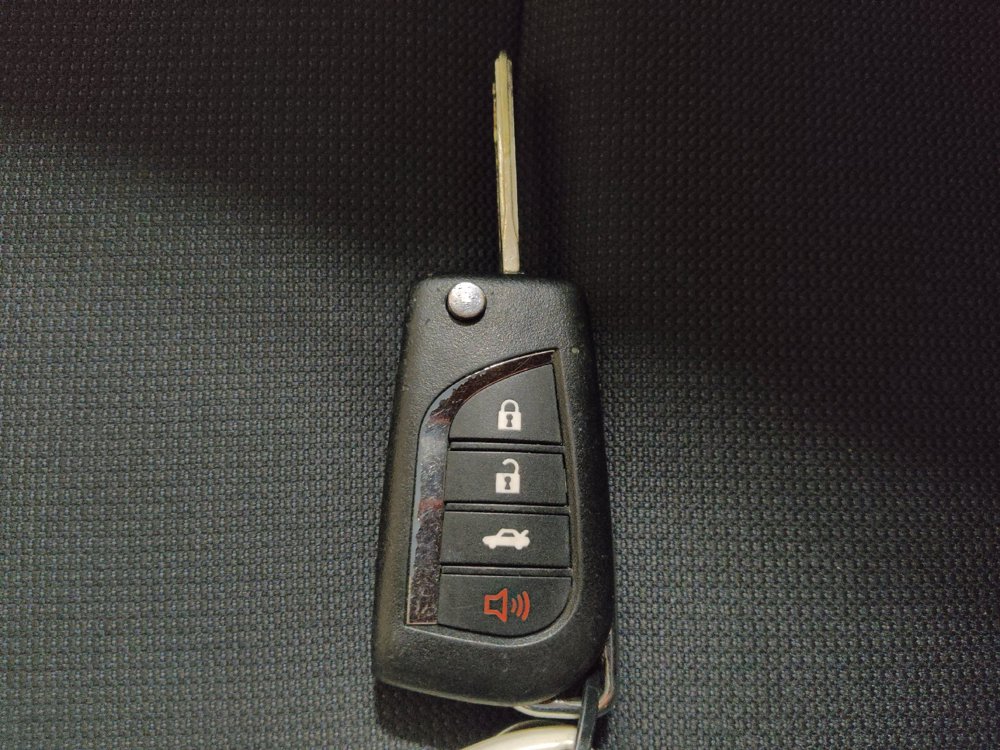 Used 2021 Toyota Corolla LE FWD image 32