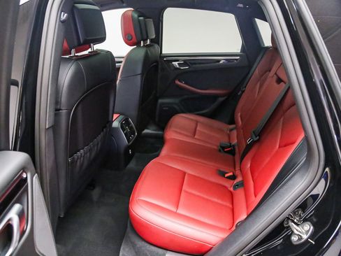 Certified 2026 Porsche Macan S AWD/4WD image 23