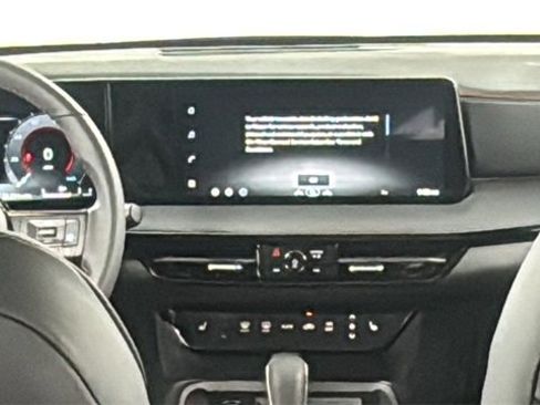 New 2026 Nissan Kicks SR w/ Cold Weather Package image 16