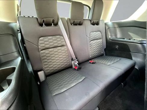 Used 2024 Nissan Pathfinder SV FWD image 26