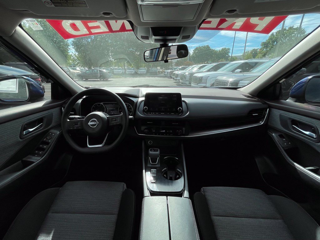 Used 2023 Nissan Rogue SV FWD image 30