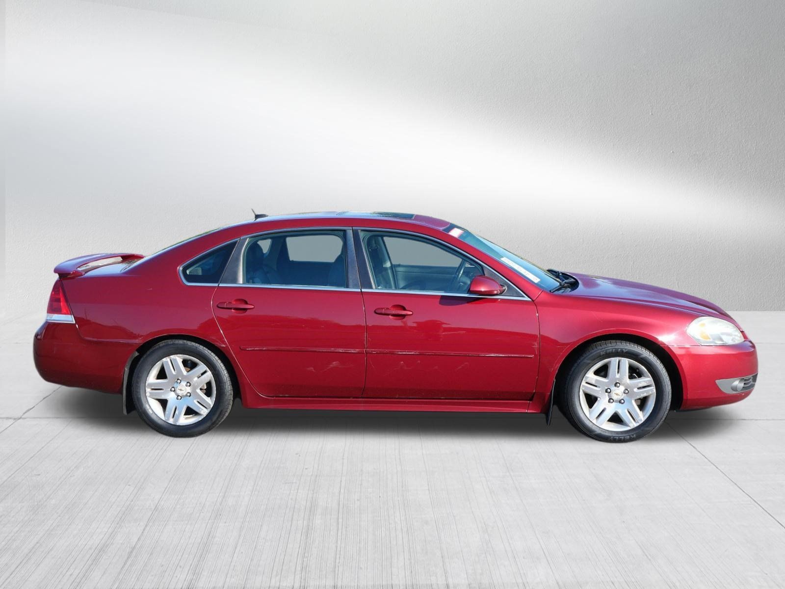 Used 2011 Chevrolet Impala LT w/ Luxury Edition Package FWD image 8