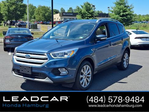 Used 2018 Ford Escape Titanium AWD/4WD image 3