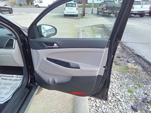 Used 2018 Hyundai Tucson SEL w/ Cargo Package image 4