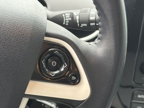 Used 2016 Toyota Prius Four image 26