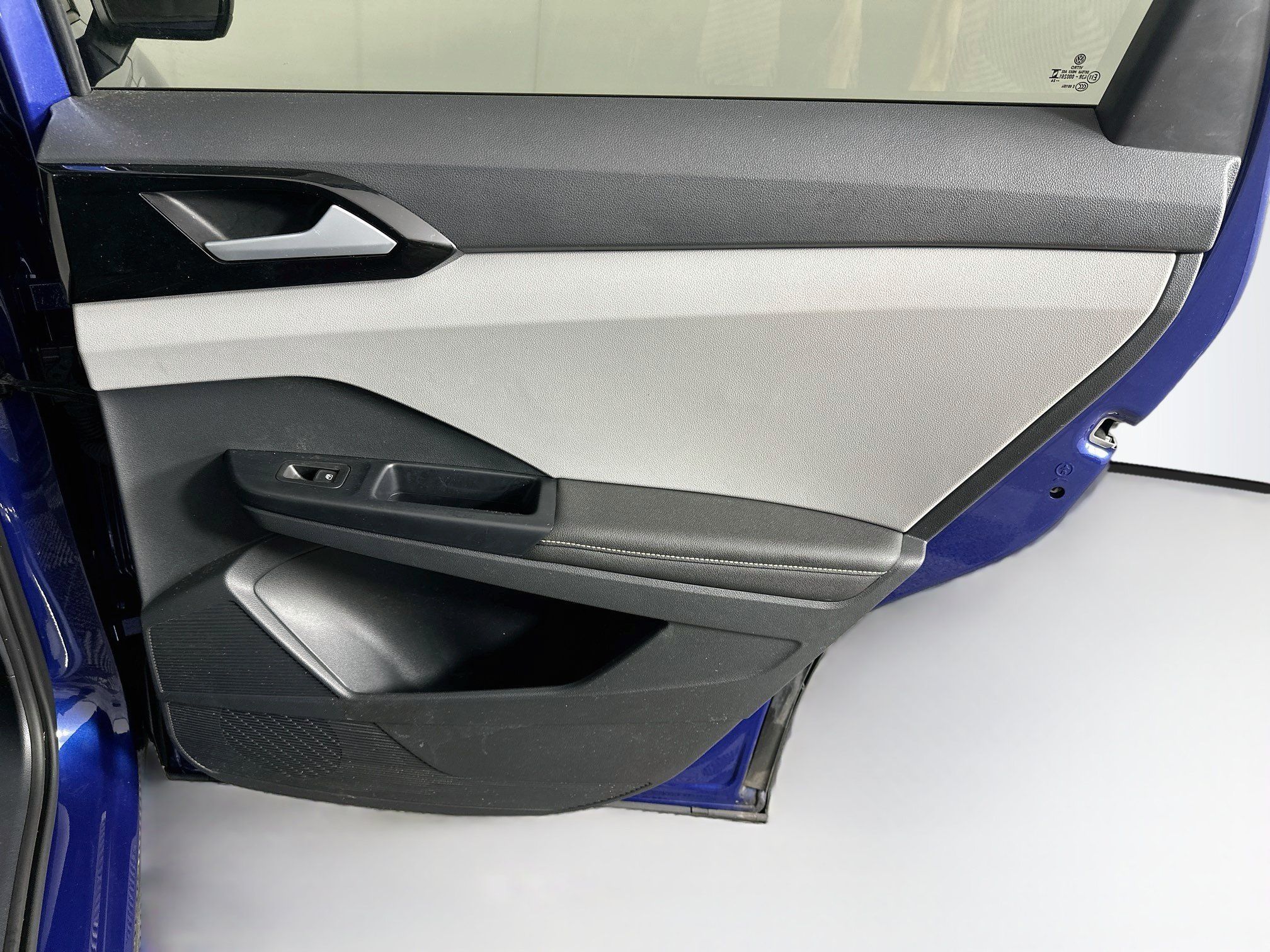 Used 2024 Volkswagen Taos S FWD image 28