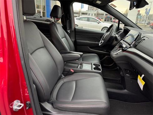 Certified 2026 Honda Odyssey Sport-L image 12