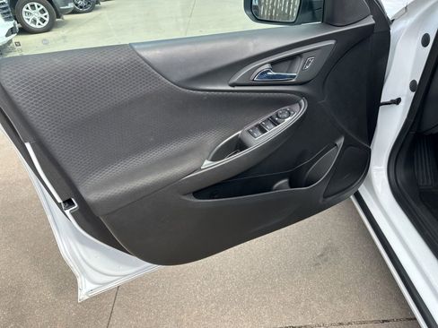 Used 2023 Chevrolet Malibu LT image 21