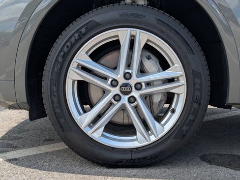 Used 2023 Audi Q5 e Premium w/ Convenience Package AWD/4WD image 15