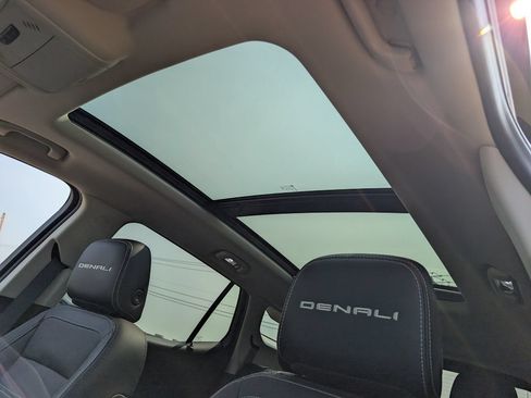 Used 2023 GMC Terrain Denali w/ Denali Premium Package AWD/4WD image 27