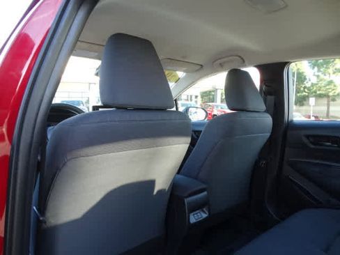 Used 2025 Toyota Corolla LE image 22