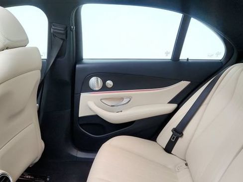Used 2023 Mercedes-Benz E 350 Sedan w/ Premium Package image 43