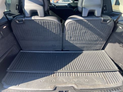 Used 2018 Volvo XC90 T6 Momentum w/ Convenience Package AWD/4WD image 23