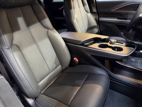 Certified 2024 Cadillac Lyriq Luxury RWD image 49
