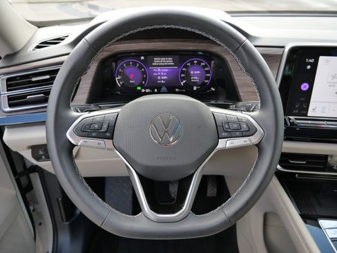 Certified 2025 Volkswagen Atlas SEL image 26