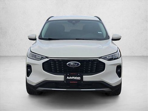 Used 2024 Ford Escape Platinum AWD/4WD image 2