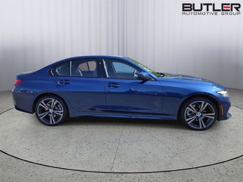Used 2023 BMW 330i Sedan w/ Driving Assistance Package image 4