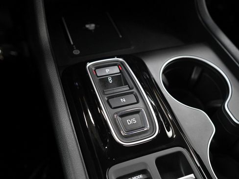 Used 2025 Honda Pilot EX-L image 24