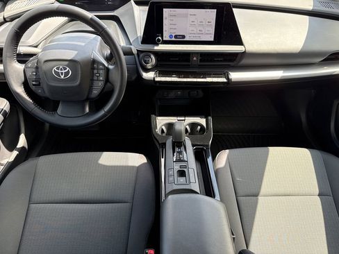 Used 2024 Toyota Prius LE image 12