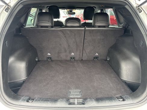 Used 2024 Jeep Compass Limited image 11