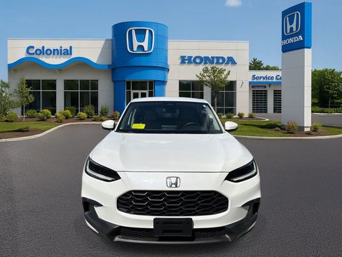 Used 2023 Honda HR-V LX image 9