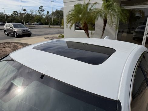 Used 2024 Honda Accord EX image 10