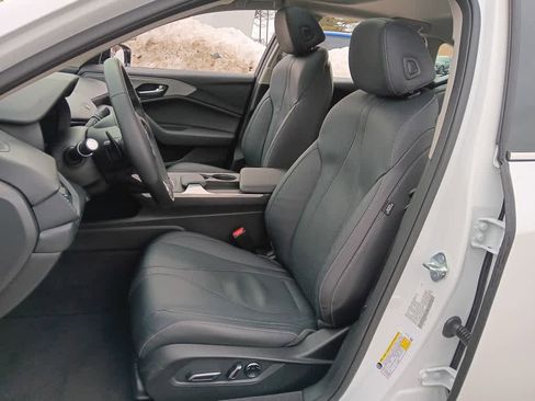 Certified 2023 Acura TLX w/ Technology Package image 9