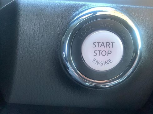 Used 2024 INFINITI QX80 Luxe image 14