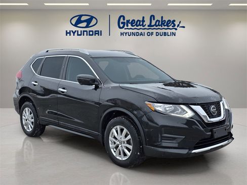 Used 2018 Nissan Rogue SV w/ Premium Package image 7