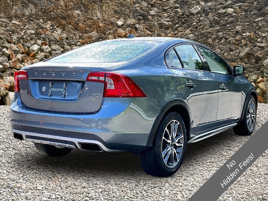 Used 2016 Volvo S60 T5 Cross Country Platinum AWD/4WD image 2