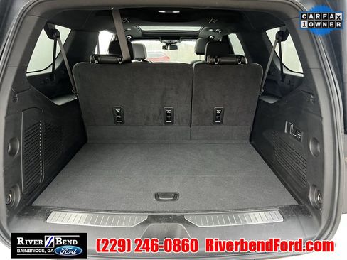 Used 2023 GMC Yukon XL AT4 image 11