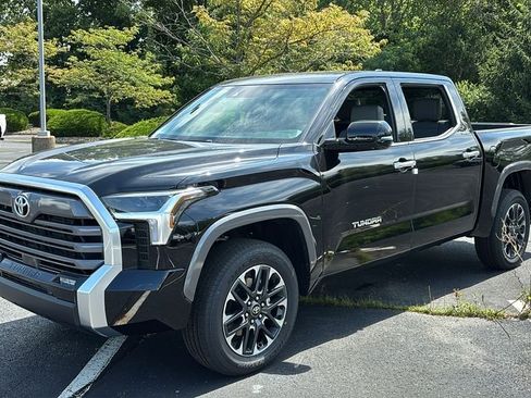 New 2026 Toyota Tundra Limited AWD/4WD image 2