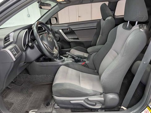 Used 2015 Scion tC FWD image 4