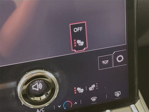 Used 2025 GMC Terrain Elevation image 9