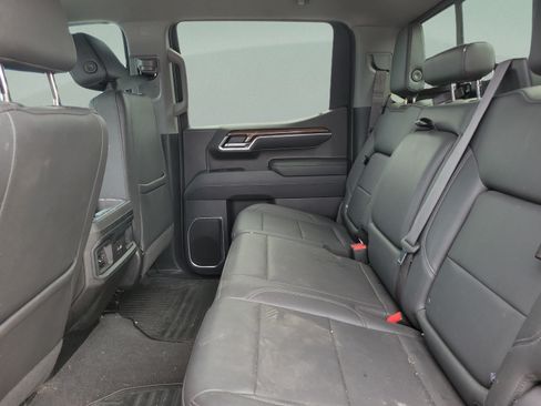 Used 2023 Chevrolet Silverado 1500 RST w/ Convenience Package II RWD image 6