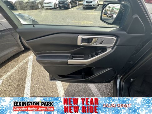 Used 2024 Ford Explorer XLT w/ Equipment Group 202A image 18