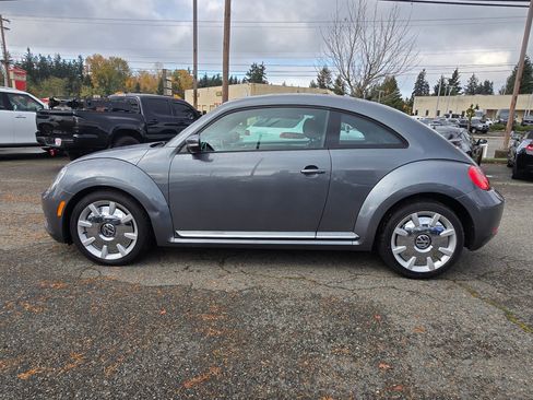 Used 2012 Volkswagen Beetle 2.5 image 4