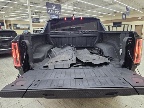 Used 2024 GMC Hummer EV 3X w/ Battery Pack, 24 Module Pack AWD/4WD image 13